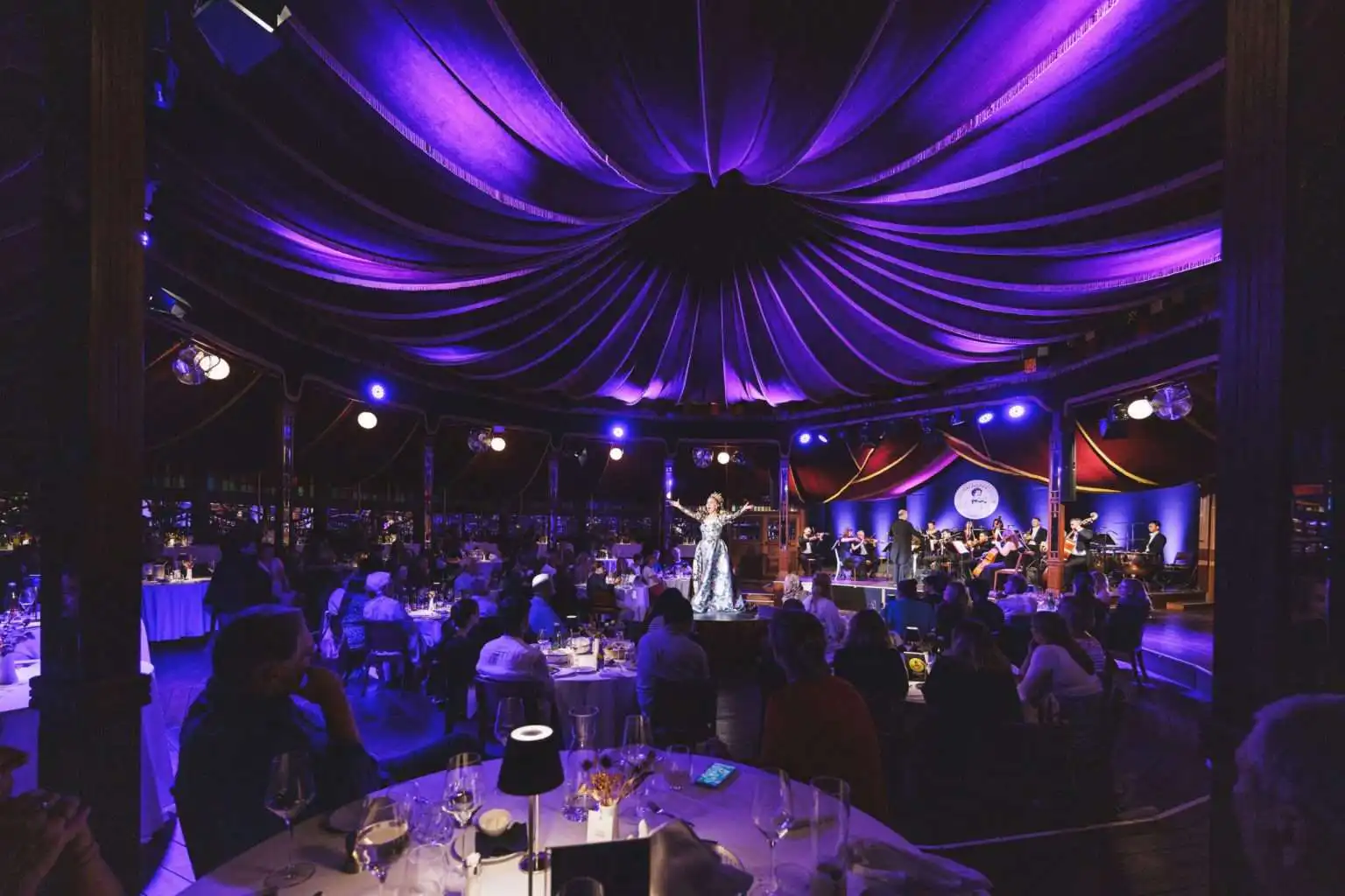StraussDinner-Show-1